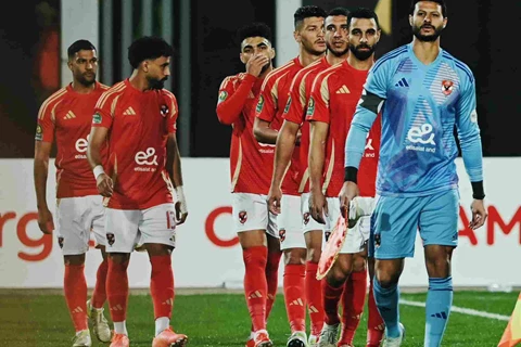 بقيادة باباكار سار.. طاقم تحكيم موريتاني لمباراة الأهلي وأورلاندو